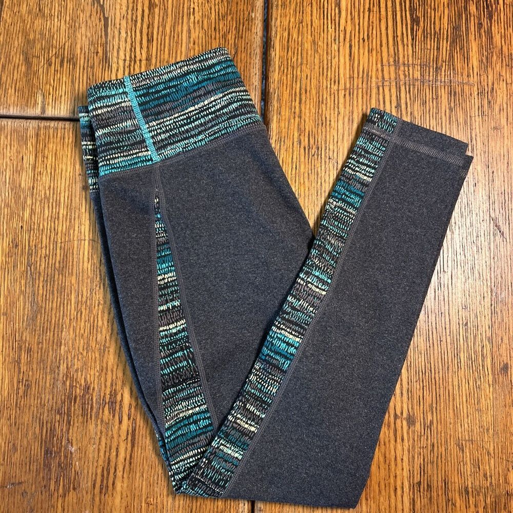 Athleta Leggings XS Extra Small Gray With Designs